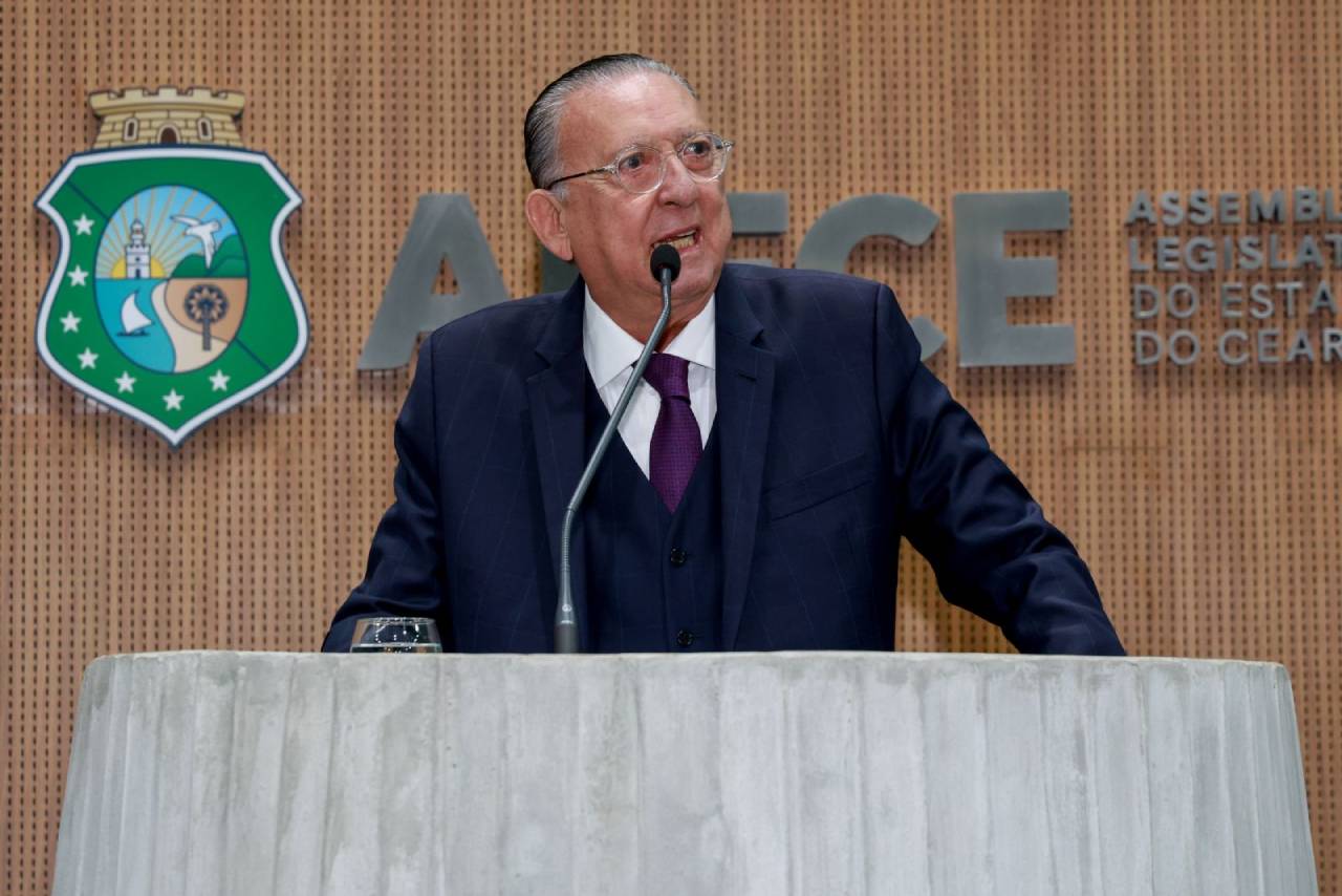 Galvão Bueno no plenário da Alece