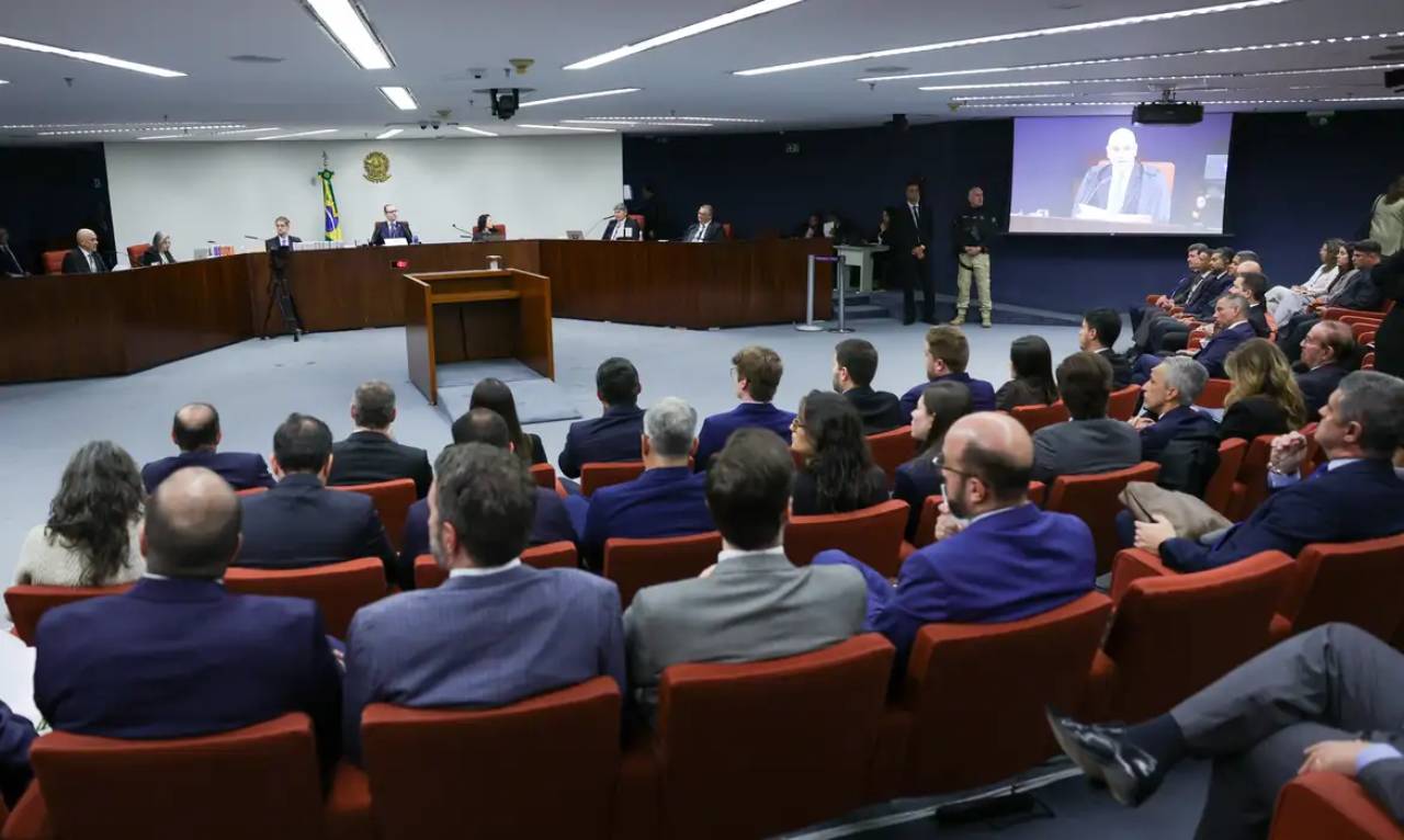 Julgamento na 1ª Turma do STF