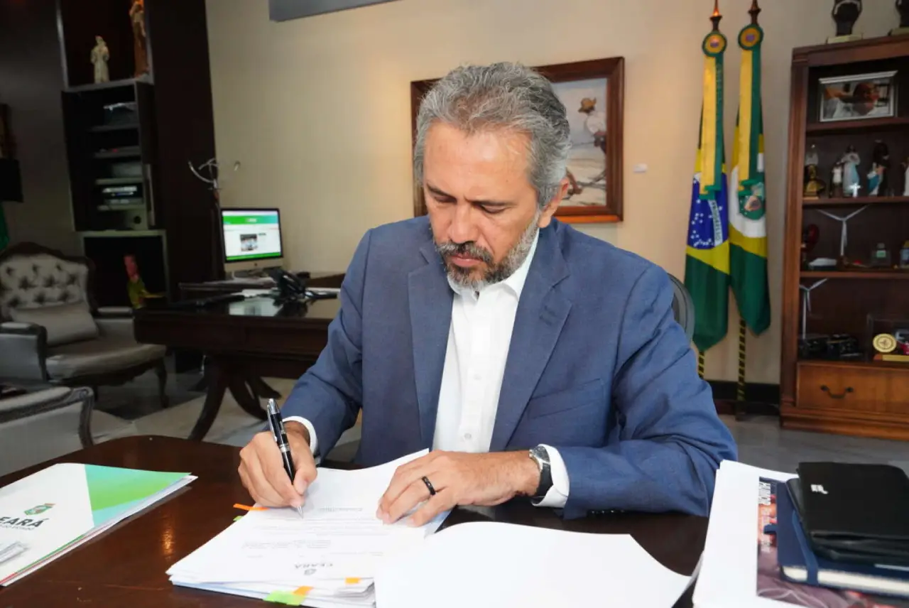 Governador do Ceará Elmano de Freitas