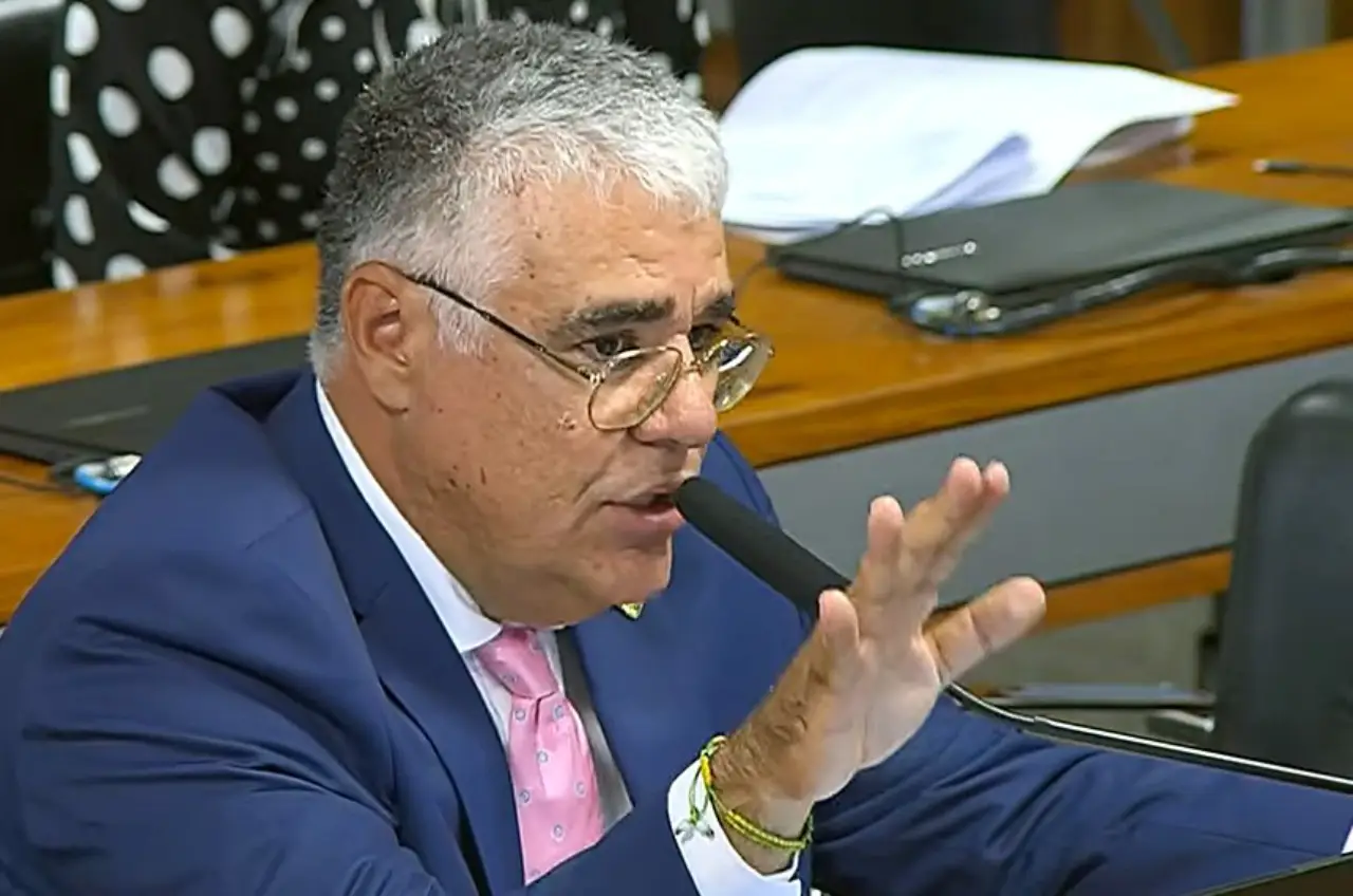 Senador Eduardo Girão (Novo-CE)