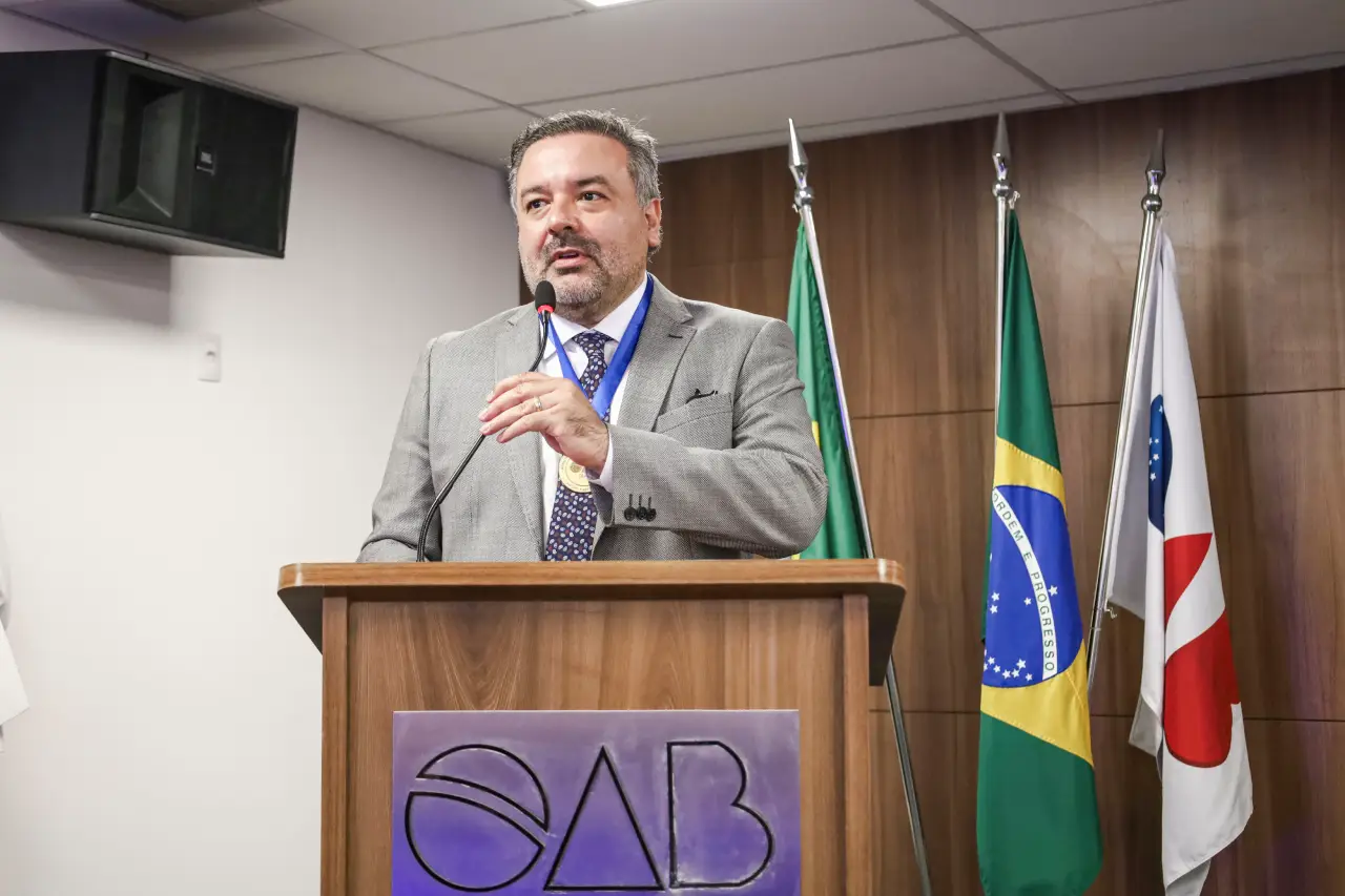 Advogado Eduardo Pragmácio Filho