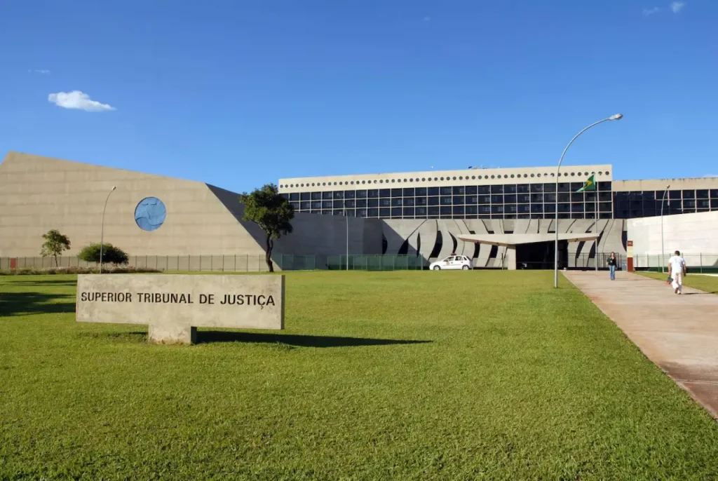 Separado pode receber pensão militar se provar dependência, diz STJ ao julgar caso do Ceará