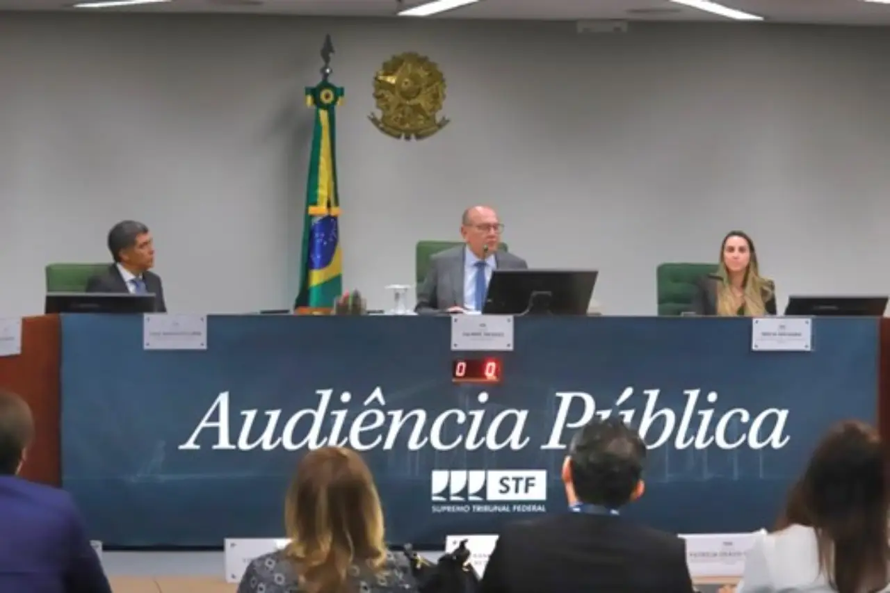 Audiência conduzida pelo ministro Gilmar Mendes
