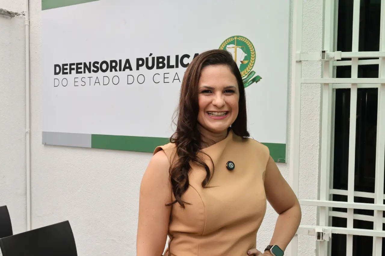 Elmano escolhe Sâmia Farias para novo mandato de  defensora pública-geral do Ceará