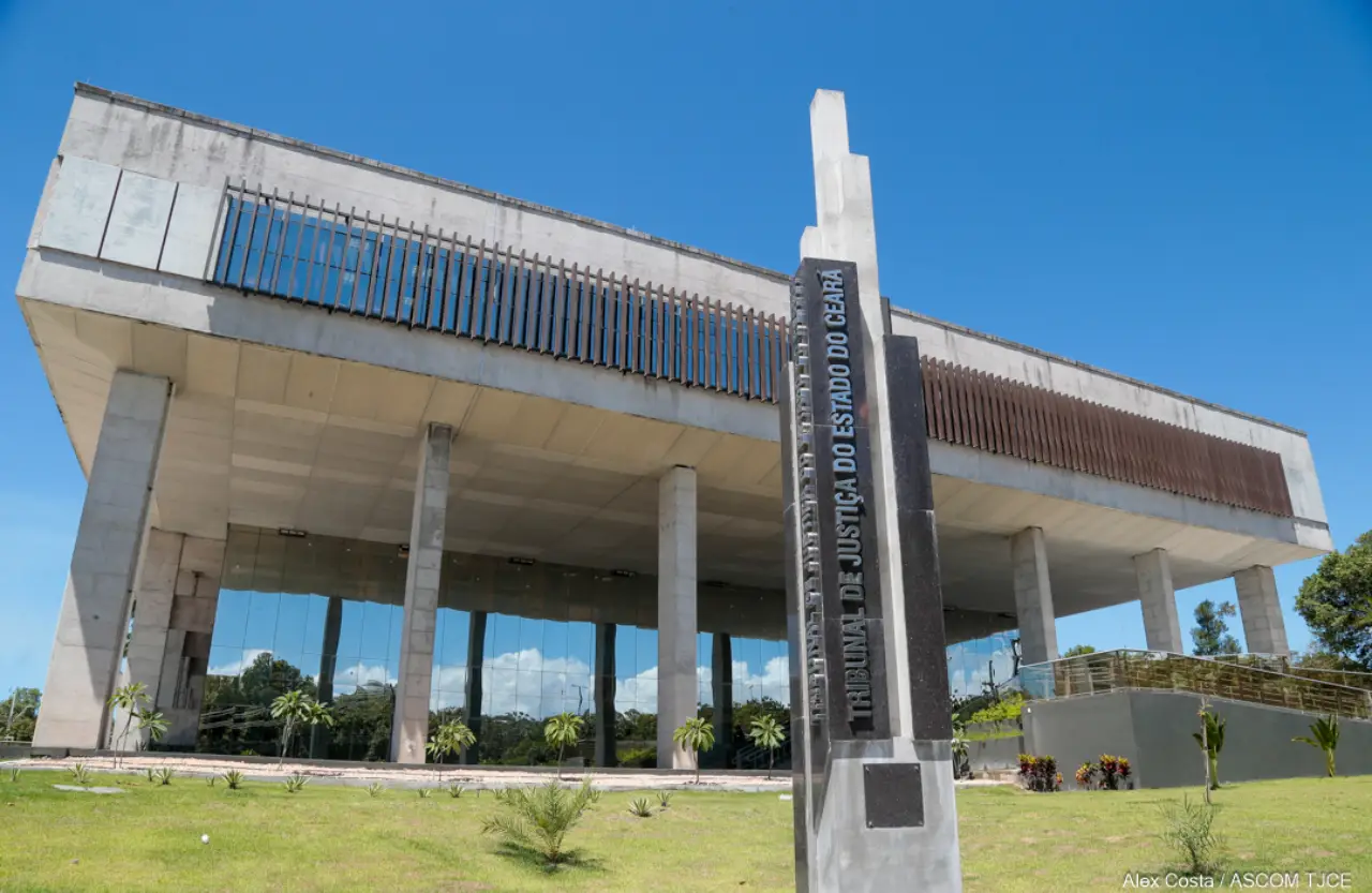 Fachada do TJCE