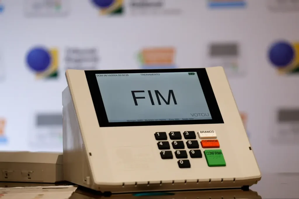 Dia de eleição é feriado nacional? Entenda o que muda para quem trabalha no domingo