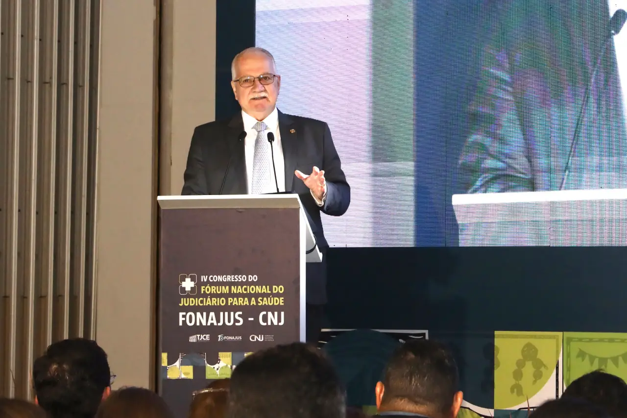 Conferência de Encerramento do IV Congresso do Fonajus - Fórum Nacional do Judiciário para a Saúde, com o Min. Edson Fachin