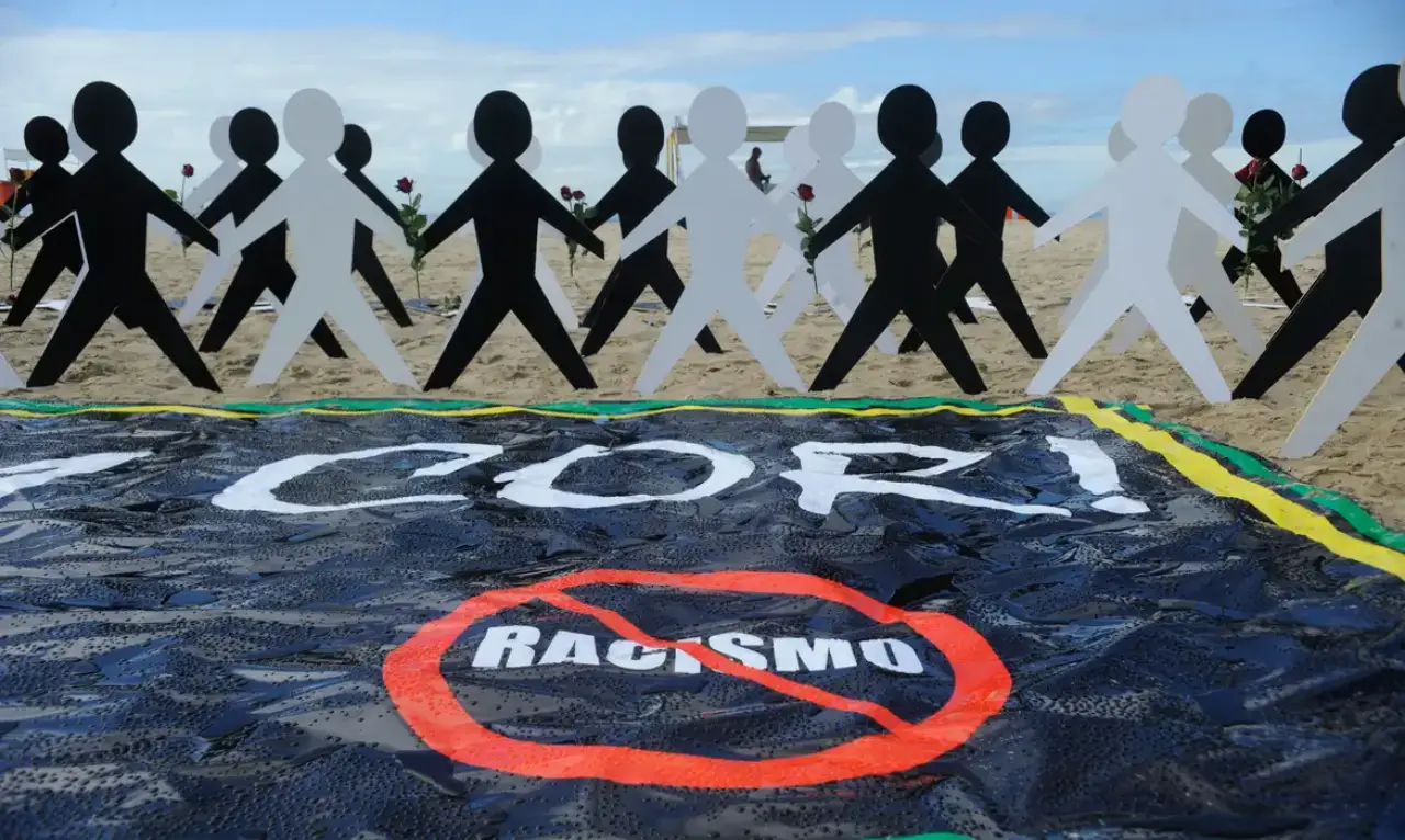 Manifestação contra o racismo em Copacabana