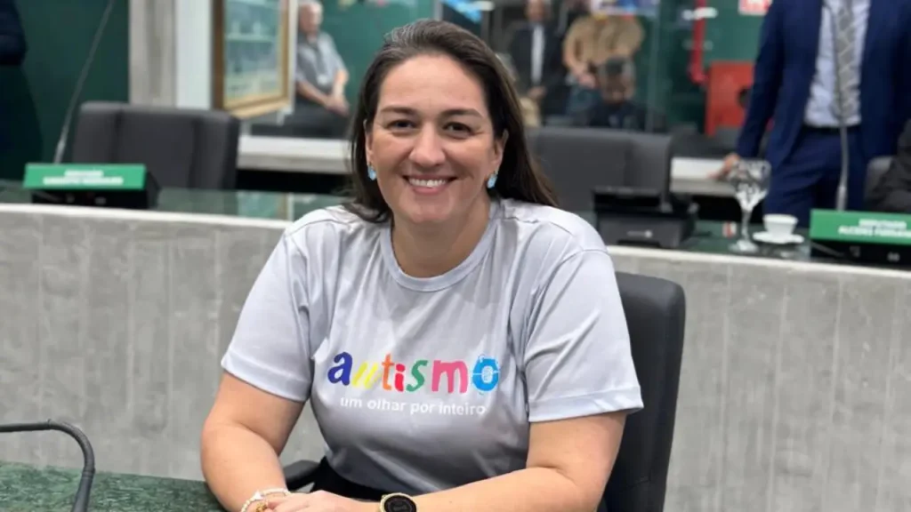 Deputada estadual Luana Régia (Cidadania)