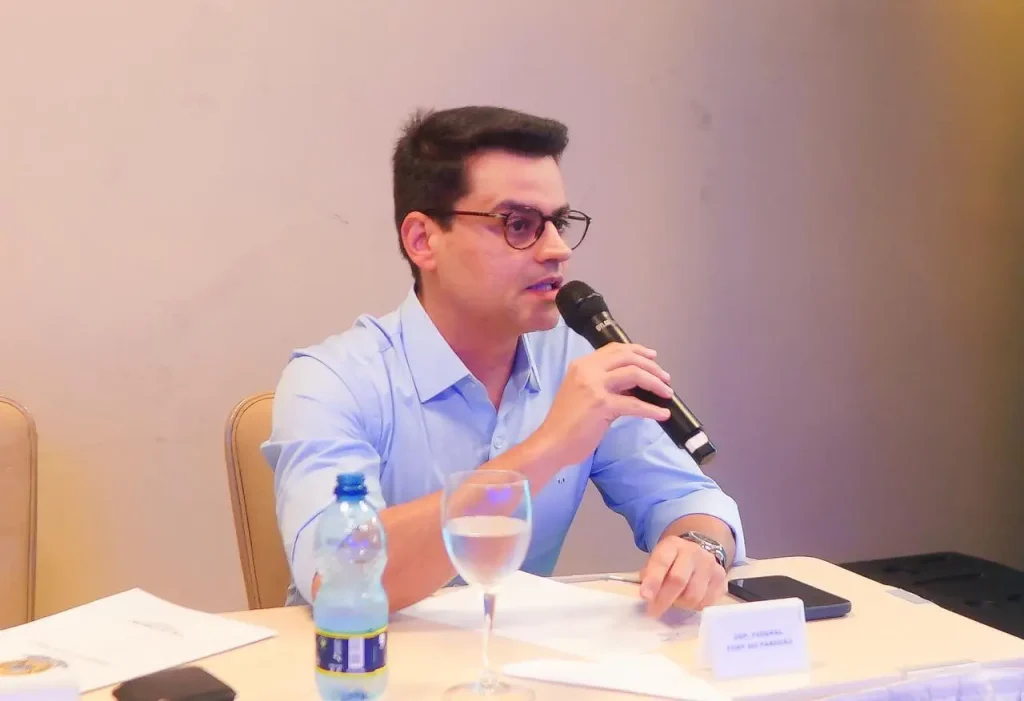 Deputado federal Yury do Paredão (MDB)