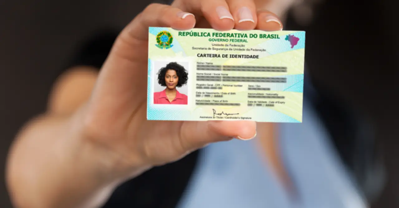 Nova Carteira de Identidade Nacional passa a ser exigida para viagens domésticas e internacionais