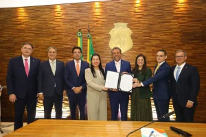 Solenidade realizada no Palácio da Abolição, em Fortaleza, nesta terça-feira (10), foi assinado o Ato Normativo Conjunto, que trata da nomeação e do pagamento de advogados dativos no âmbito do Poder Judiciário cearense