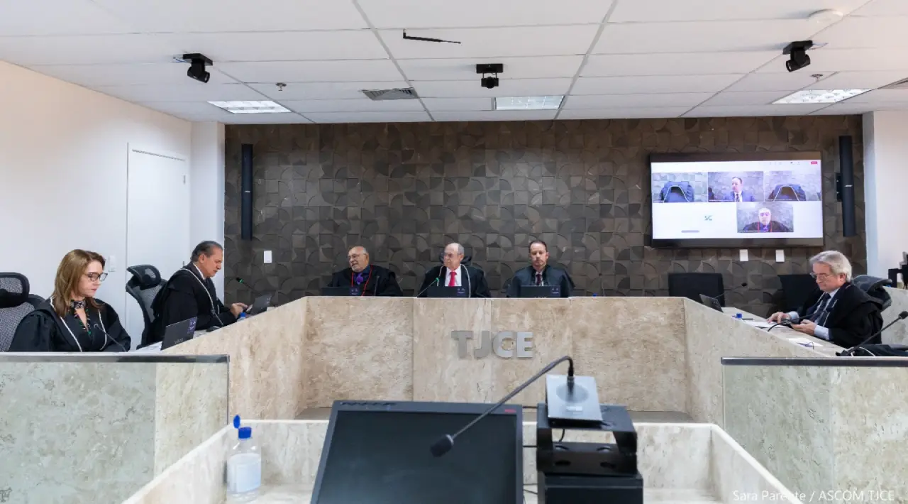 Julgamento da 3ª Câmara de Direito Público do TJCE