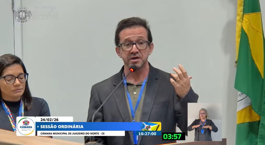 Wilami Teixeira e sua esposa Joelma Oliveira na tribuna da Câmara de Juazeiro do Norte