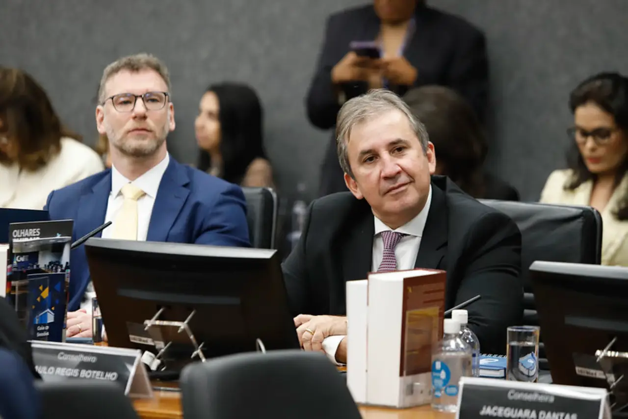 Desembargador do Tribunal Regional do Trabalho da 7ª Região (TRT-7) Paulo Regis Machado Botelho
