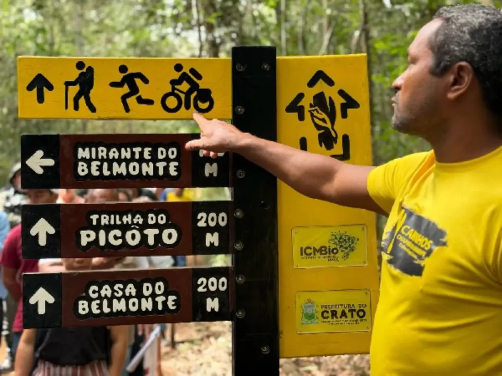 Visitante destaca as sinalizações visuais dos públicos na Trilha