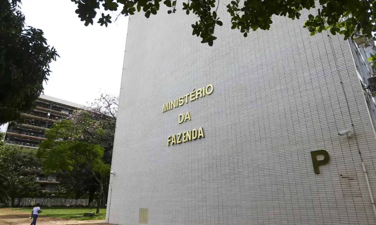 Reforma tributária: o que muda com a regulamentação da cobrança da CBS e do IBS