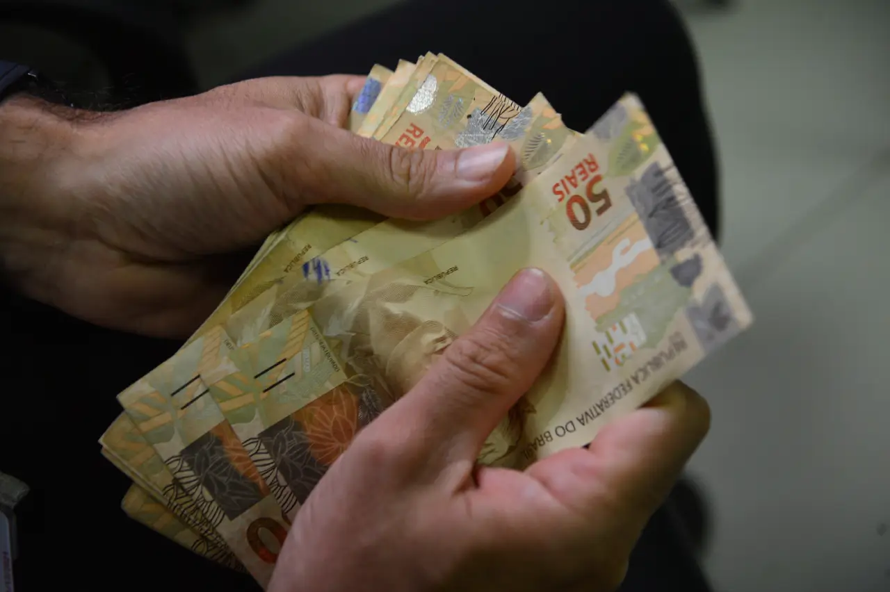 Real Moeda brasileira, dinheiro