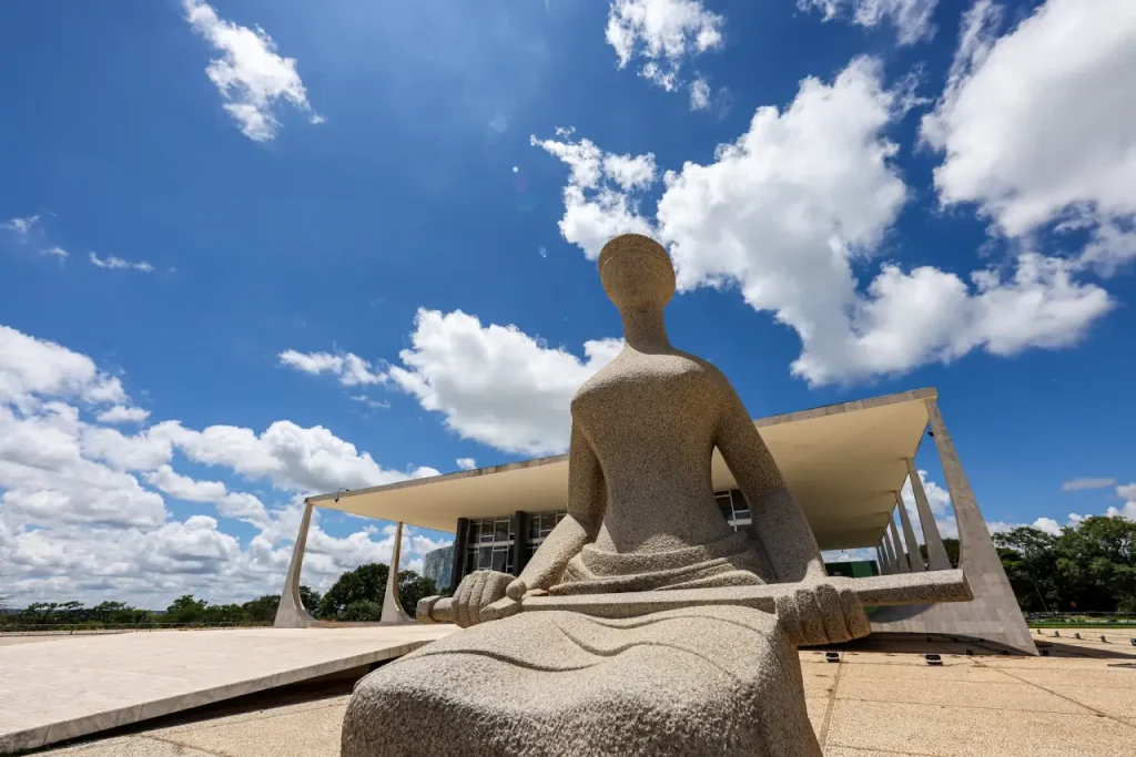 Afinal, para que serve (ou deveria servir) o Supremo Tribunal Federal?